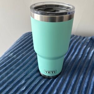 YETI Mint Tumbler 30oz